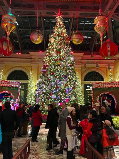 All Aboard! The 2016 Bellagio Conservatory Holiday Show (Pics and Video ...